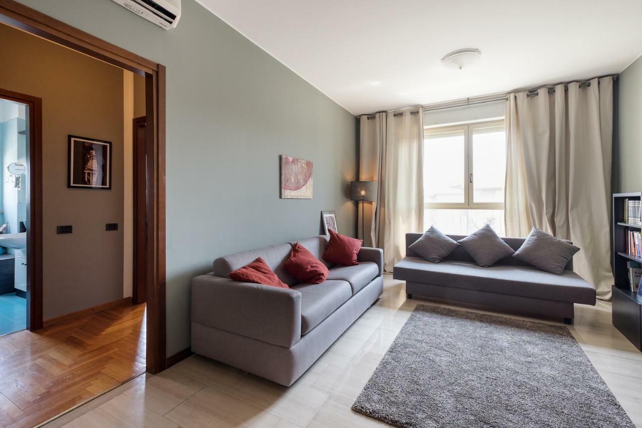 Downtown Milano Apartment Bagian luar foto